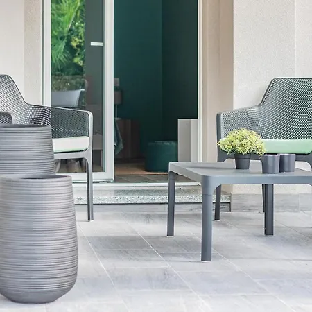 Guesthost - Lezzeno Beautiful View 1&2 *