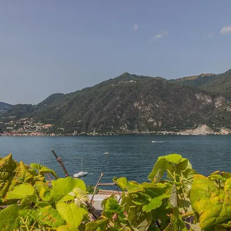 Guesthost - Lezzeno Beautiful View 1&2 *