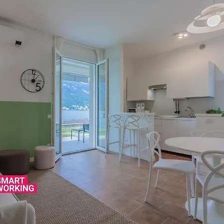 Guesthost - Lezzeno Beautiful View 1&2 *