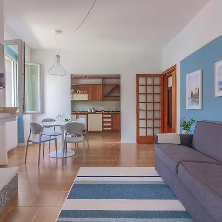 Guesthost - Lezzeno Beautiful View 1&2 Apartman *