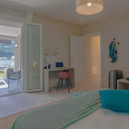 Guesthost - Lezzeno Beautiful View 1&2 *