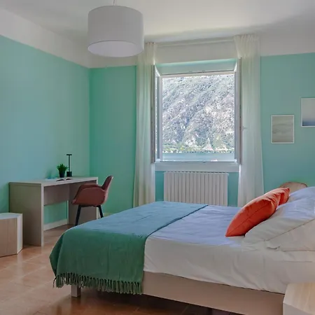 Guesthost - Lezzeno Beautiful View 1&2 *