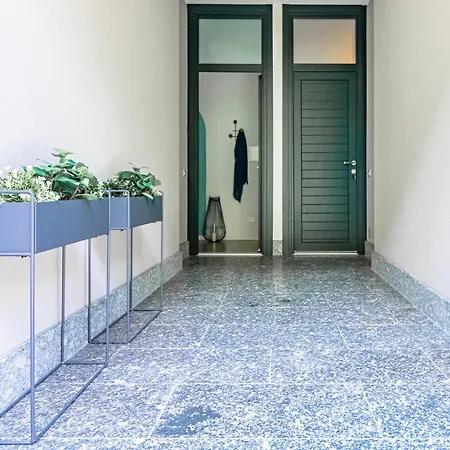 Guesthost - Lezzeno Beautiful View 1&2 Apartman