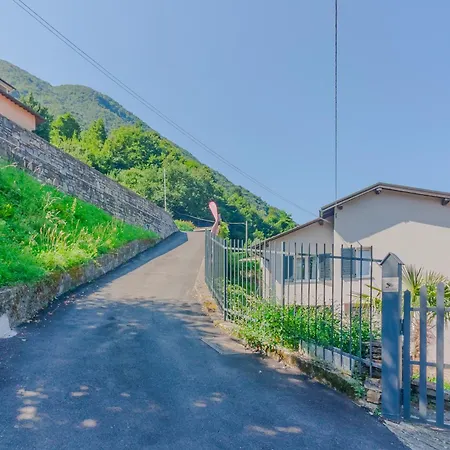 Guesthost - Lezzeno Beautiful View 1&2 Apartman Lezzeno