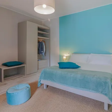 Guesthost - Lezzeno Beautiful View 1&2 아파트