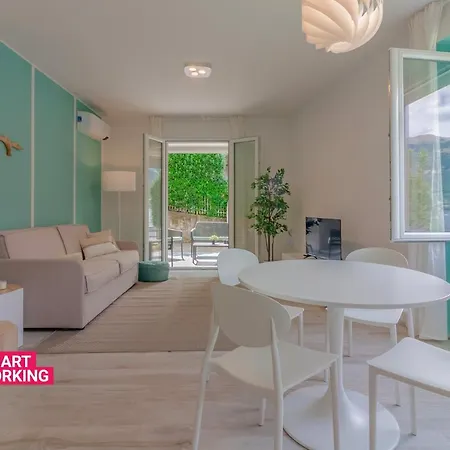 Guesthost - Lezzeno Beautiful View 1&2