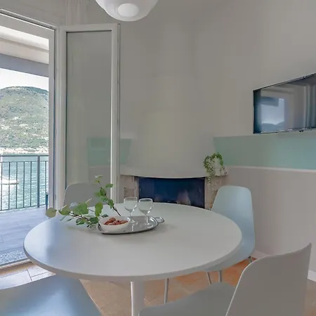 Guesthost - Lezzeno Beautiful View 1&2